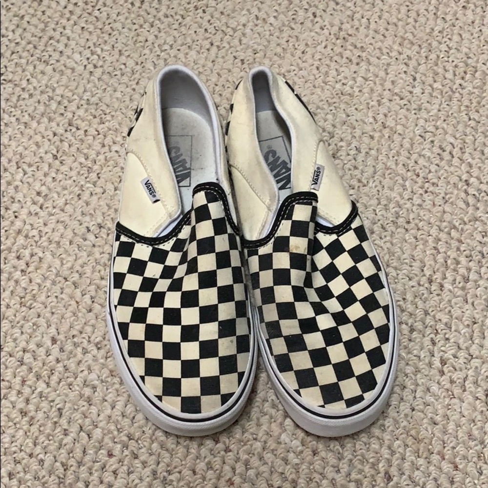 WOMENS 8.5 CHECKERED VANS